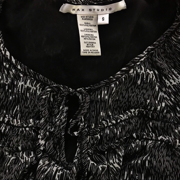 Super cute Max Studio Black White Dress - Picture 2 of 2